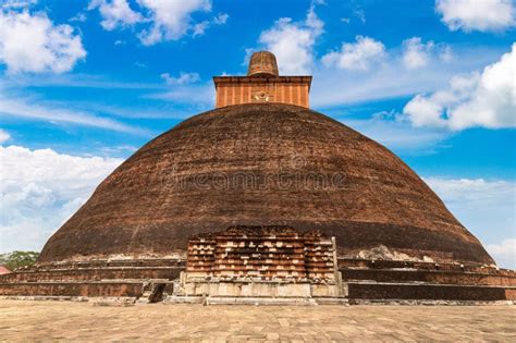 Jethawanaramaya Stupa in Sri Lanka Stock Photo - Image of worship ...