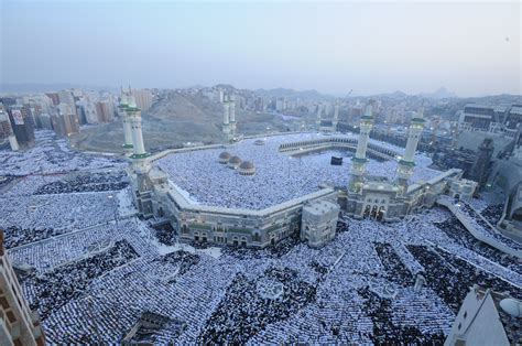 1024x768 resolution | aerial photography of Kaaba Mecca HD wallpaper ...