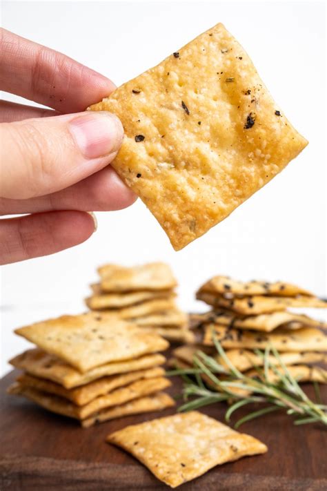 Easy Vegan Crackers - Vegan on Board