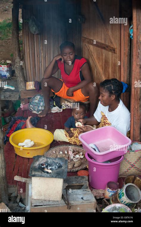 Life in rural poor village, Madagascar, Africa Stock Photo - Alamy