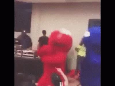 Elmo Dance GIF - Elmo Dance - Discover & Share GIFs