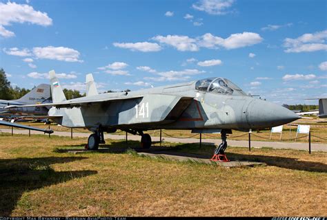 Yakovlev Yak-141 (Yak-41) - Russia - Navy | Aviation Photo #1855594 ...