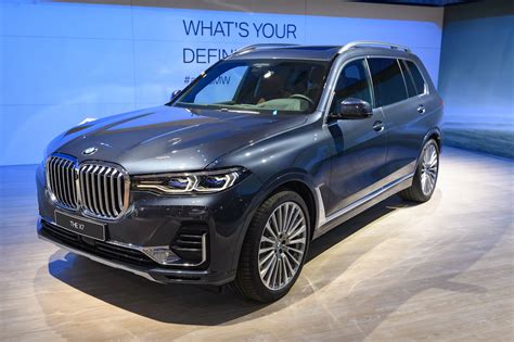 The 2020 BMW X7 Is One of the Best Full-Size 3-Row Luxury SUVs