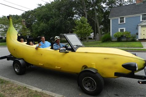 Famous Banana Car, Once Gifted $20 Instead of Ticket by Cop, Now a ...