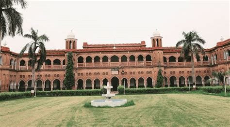 Aligarh Muslim University: Admission, Form, Admit Card - Javatpoint