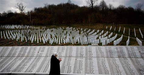 Serbia Arrests Eight Suspected in 1995 Srebrenica Massacre - The New ...