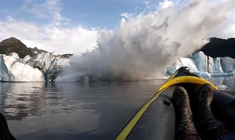 Kayakers pelted by explosive glacial bridge collapse