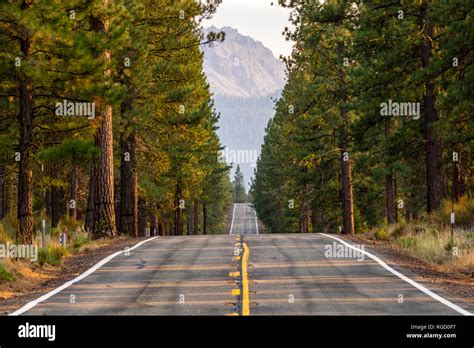 Two Lane Road Stock Photos & Two Lane Road Stock Images - Alamy