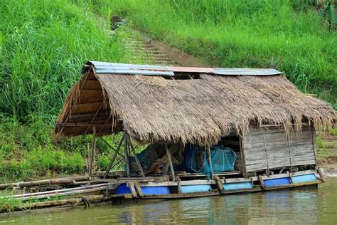 Our amazing boat ride on the Mekong River between Thailand and Laos