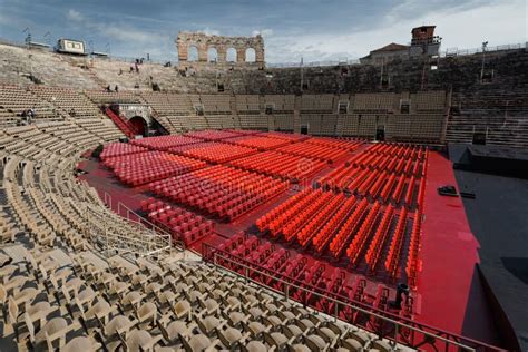 Arena di Verona, Italy editorial stock image. Image of italy - 184348189