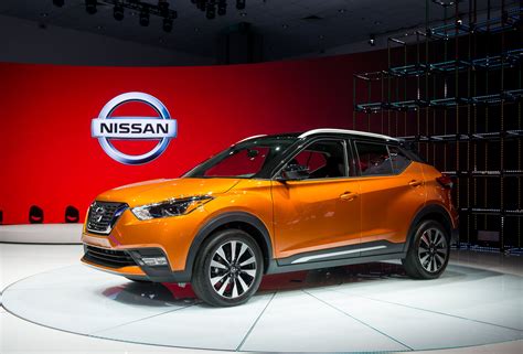 Crossover to the small side: 2018 Nissan Kicks SUV video preview