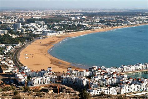 Guide to Agadir: Discover its beaches, shops and natural beauty