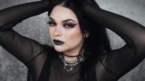 A Look Everyone’s Goth To See – Makeup Tutorial | Gothic.net