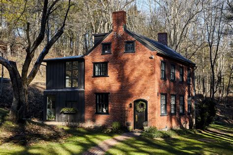 Inside an 1800s farmhouse turned family home near Philadelphia - Curbed ...