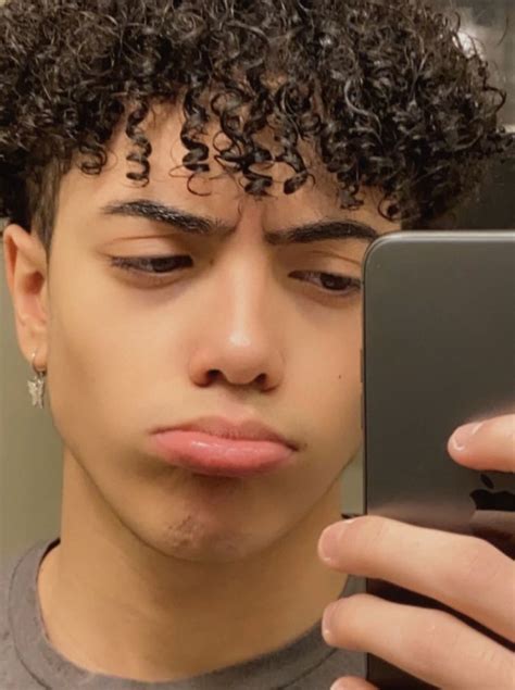 @derektrendz on tik tok シ | Light skin boys, Boys with curly hair, Cute ...