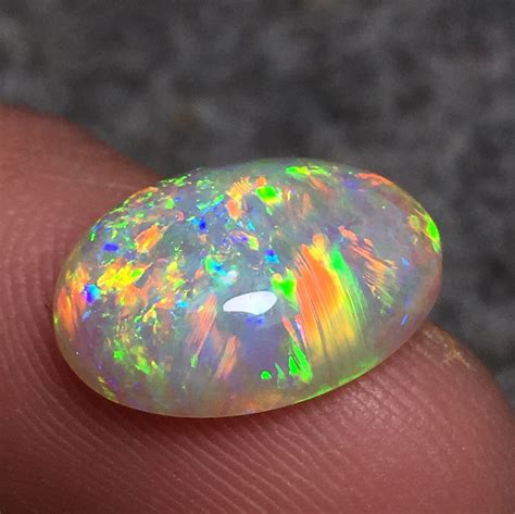 Gorgeous 5.96ct Lightning Ridge Crystal Opal - Natural Opals