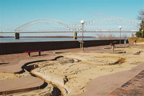 Memphis's Mud Island: The Complete Guide