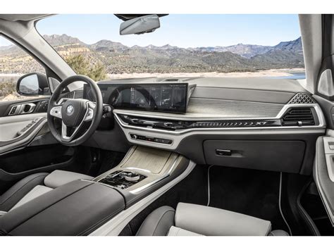 2023 BMW X7: 16 Interior Photos | U.S. News