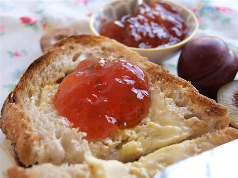 How to make Easy Plum Jam | Farmersgirl Kitchen