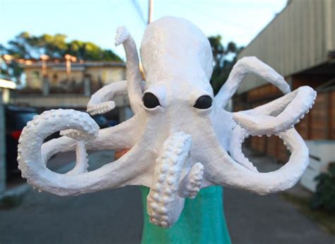 Creepy Paper Mache Octopus: Craft Tutorial