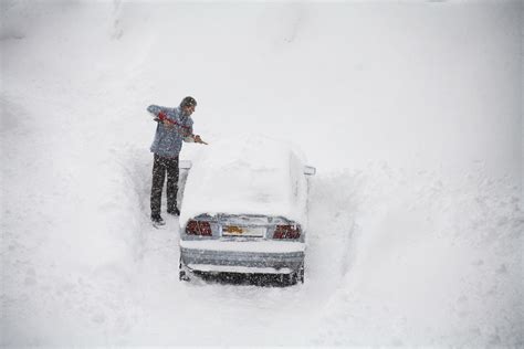 What Causes A Blizzard? (And How Is It Different From A Snow Storm?)