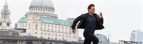 Tom Cruise Running 4K wallpaper download