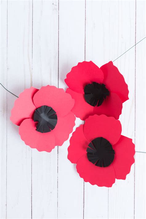 How to Make Easy Paper Poppies - Design Improvised