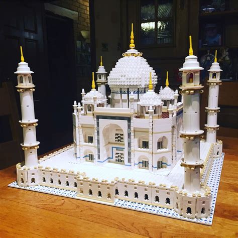 Building Lego Taj Mahal 10189 | Morgan's Milieu