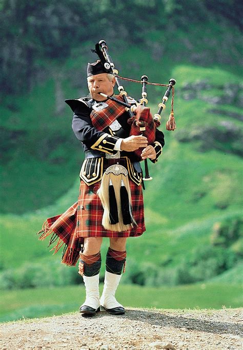 The Very Best Scottish Bagpipe Music | Scottish bagpipes, Bagpipe music ...