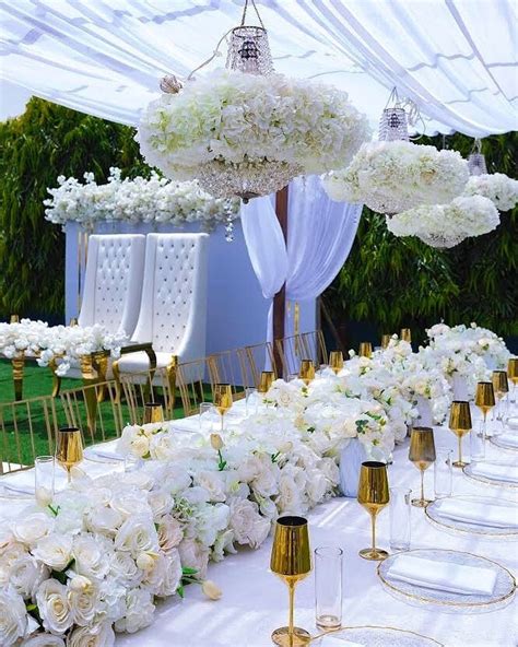 Unique Wedding Stage Designs for 2019 weddings | Wedding Décor ...