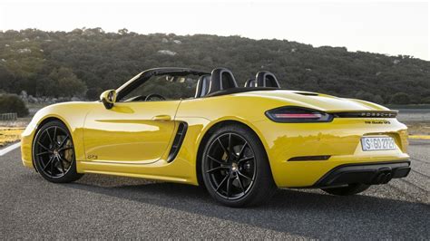 Yellow Porsche 718 Boxster GTS - YouTube