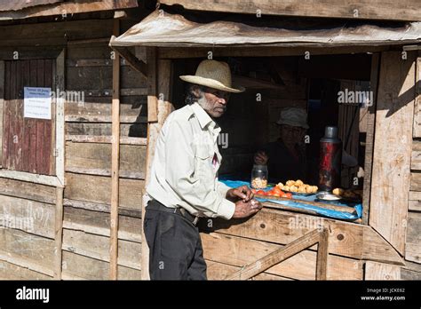 Village life in Andasibe, Madagascar Stock Photo - Alamy