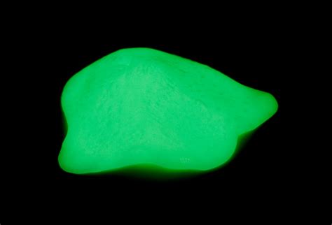 Glow in the Dark Silly Putty Egg, Fidget Toy | Crayola