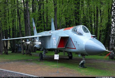 Yakovlev Yak-141 (Yak-41) - Russia - Navy | Aviation Photo #1953757 ...