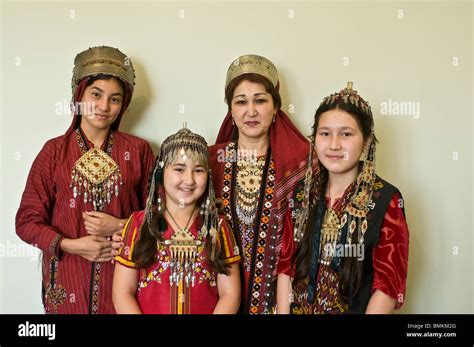 Turkmenistan people hi-res stock photography and images - Alamy