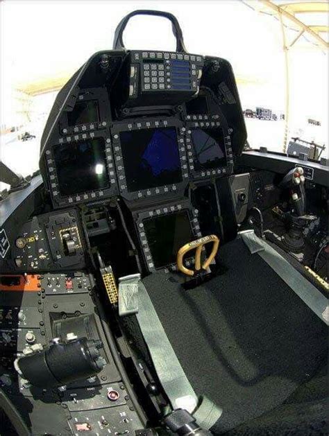 Watch This Ultra Rare Cockpit Video Of An F-22 Raptor Blasting Through ...