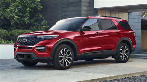 2022 Ford Explorer ST Revealed With Rear-Wheel-Drive, New ST-Line - Car ...