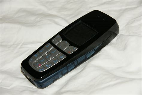 Nokia 6010 Cell Phone