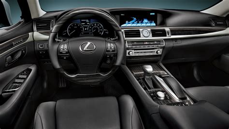 lexus-ls-460-interior-E12-285_1024x576 - The Fast Lane Car