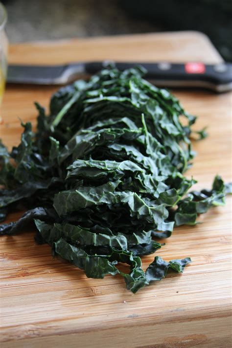 Lacinato Kale Salad - Laundry In Louboutins