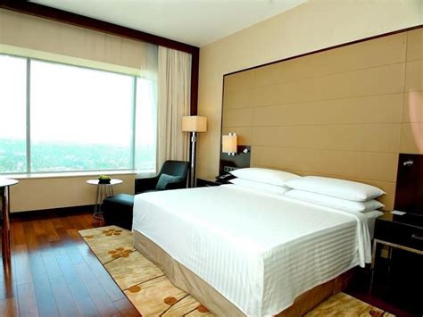 Kochi Marriott Hotel in India - Room Deals, Photos & Reviews