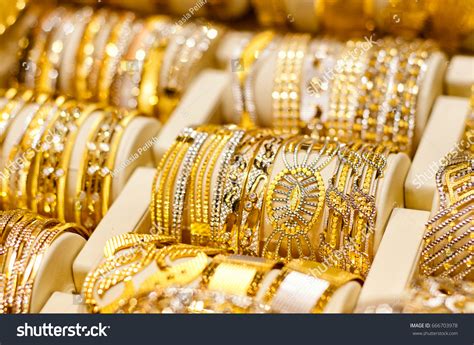 Dubai Gold Souk Stock Photo 666703978 | Shutterstock