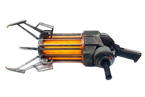 Half-Life 2 Gravity Gun Prop Replica New Images and Info - The Toyark ...