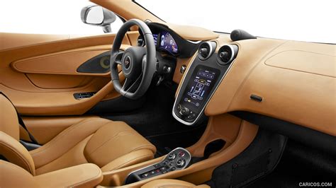 2016 McLaren 570S Coupe - Interior | Caricos