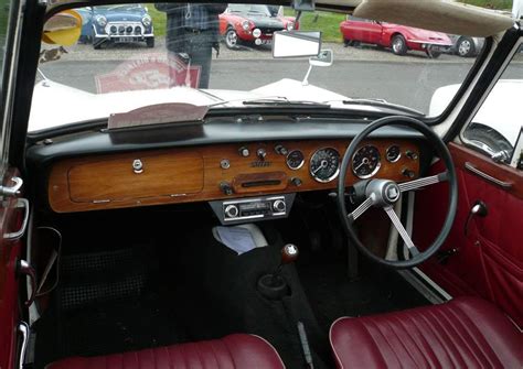 interior classic mini cooper Classic Car Show, Classic Mini, Classic ...