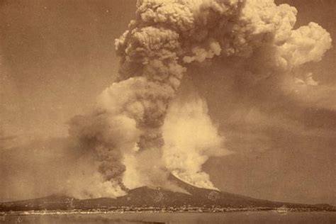 The 1883 Krakatoa Eruption: The Explosion Heard Round The World And The ...