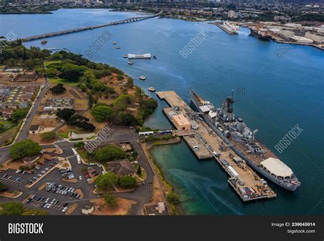 Uss Missouri (bb-63) Image & Photo (Free Trial) | Bigstock