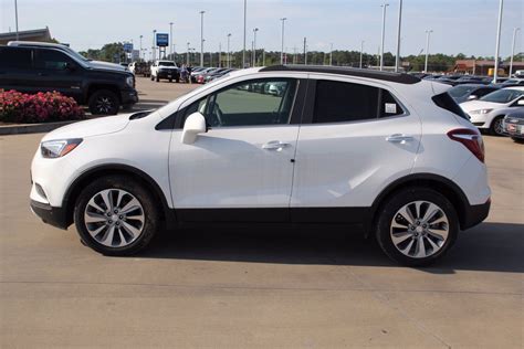 New 2020 Buick Encore Preferred SUV in Longview #20B137 | Peters Elite ...