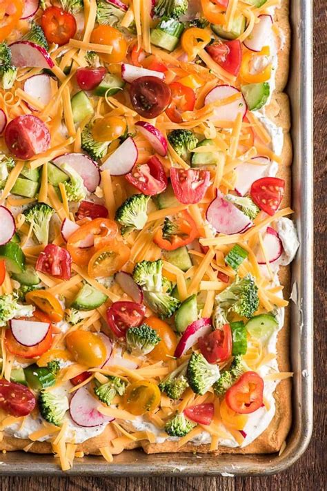 Cold Veggie Pizza: An easy crowd pleasing appetizer - NeighborFood