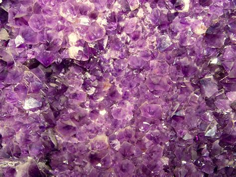 File:Amethyst Quartz.jpg - Wikipedia